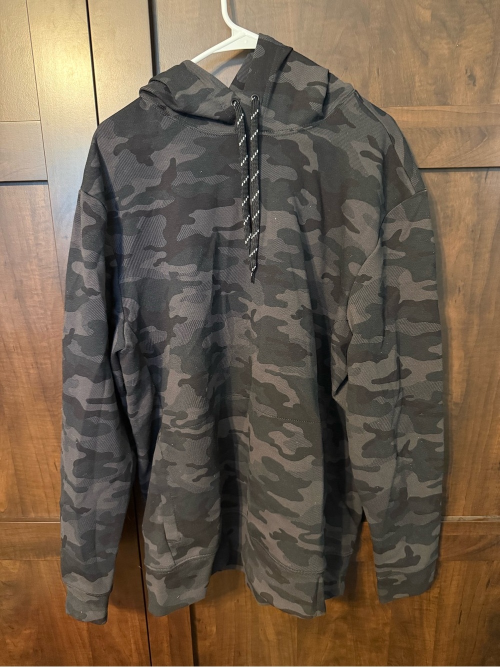 GAP Men's Black & Gray Camo Hoodie